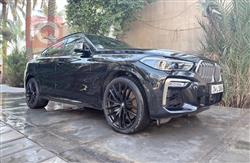 بی ئێم دەبڵیو X6